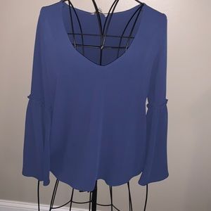 Evereve Brave top with flutter sleeves